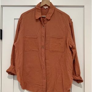 NWOT!  Great lightweight crinkle gauze button down shirt.